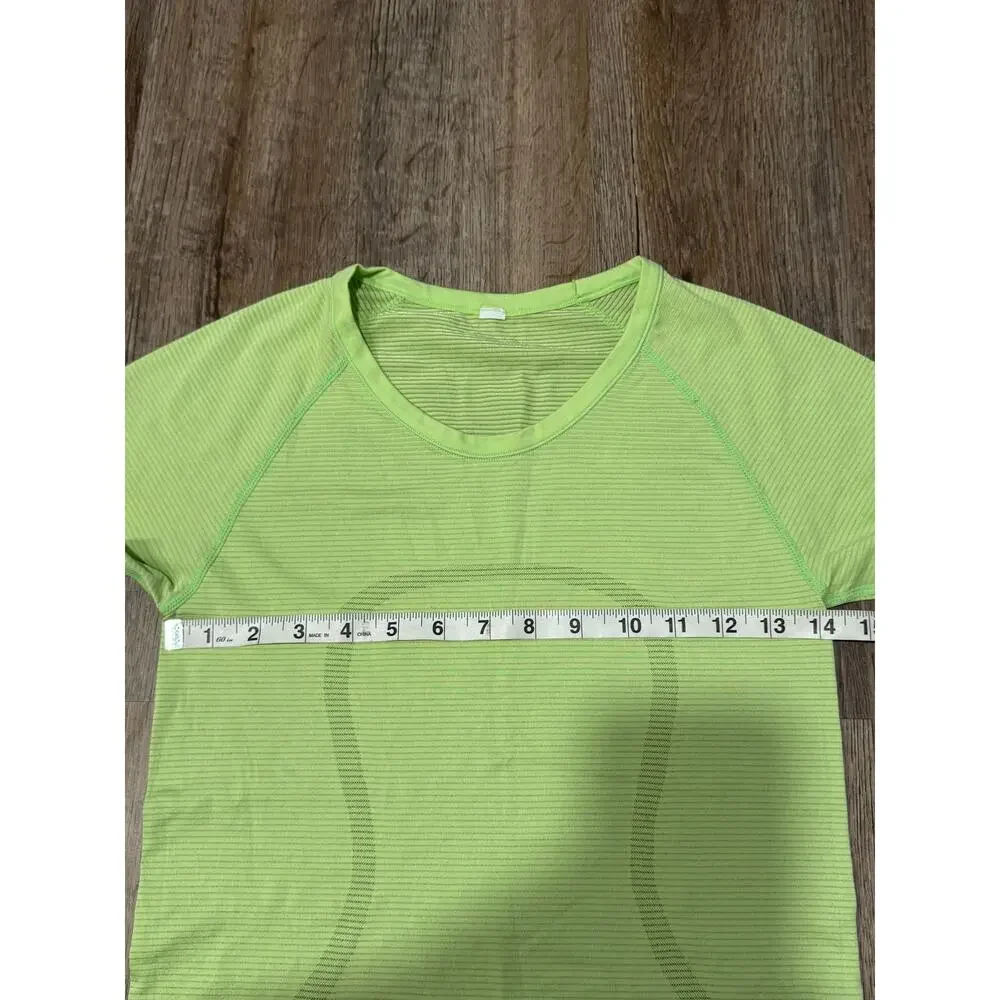 Lululemon Women's Swiftly Tech Short Sleeve Top Size 4
